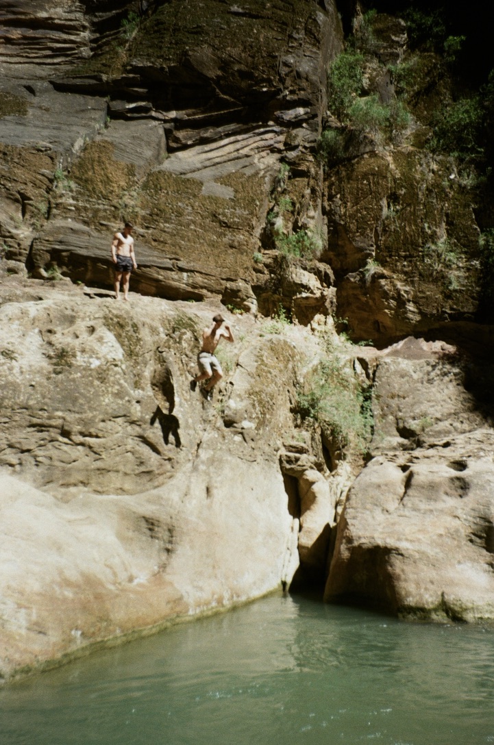 Photograph 09